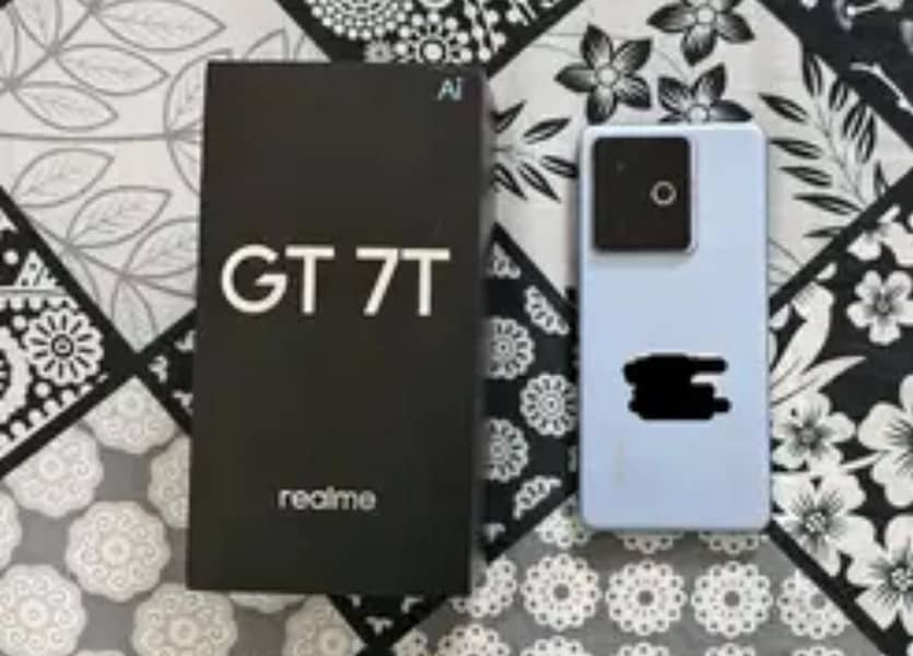 Realme GT 7T 12/512Gb official pta approved 120fps pubg 7000mah

                                                            alt=