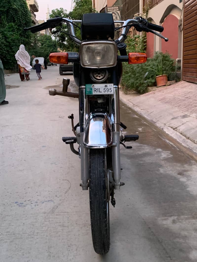 Honda CD 70 2014

                                                            alt=