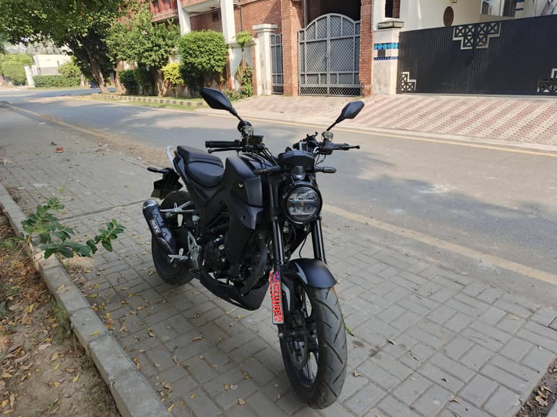 Super Star 200cc Blue Black 2025

                                                            alt=