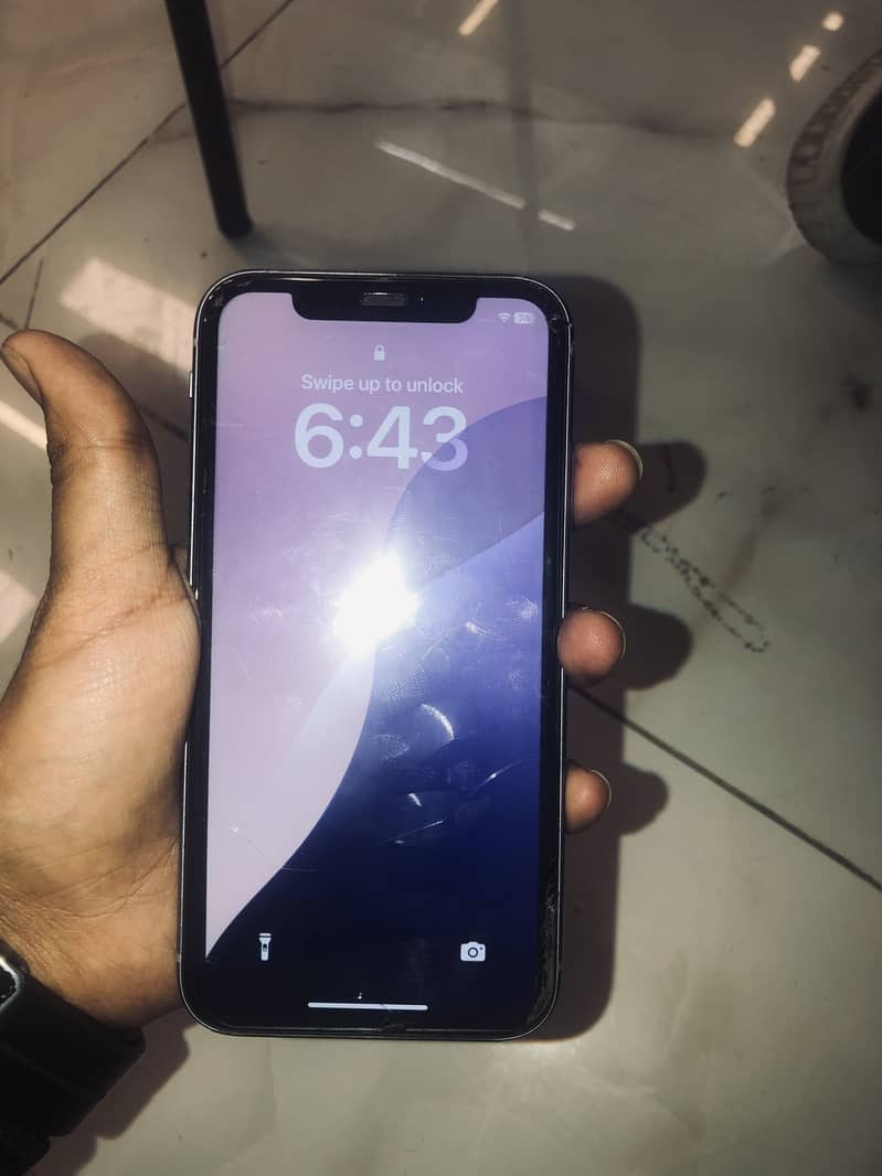 iPhone 11

                                                            alt=