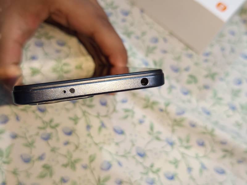 Redmi Note 12 | 100% OK | Panel Changed Once | Box Charger Available

                                                            alt=