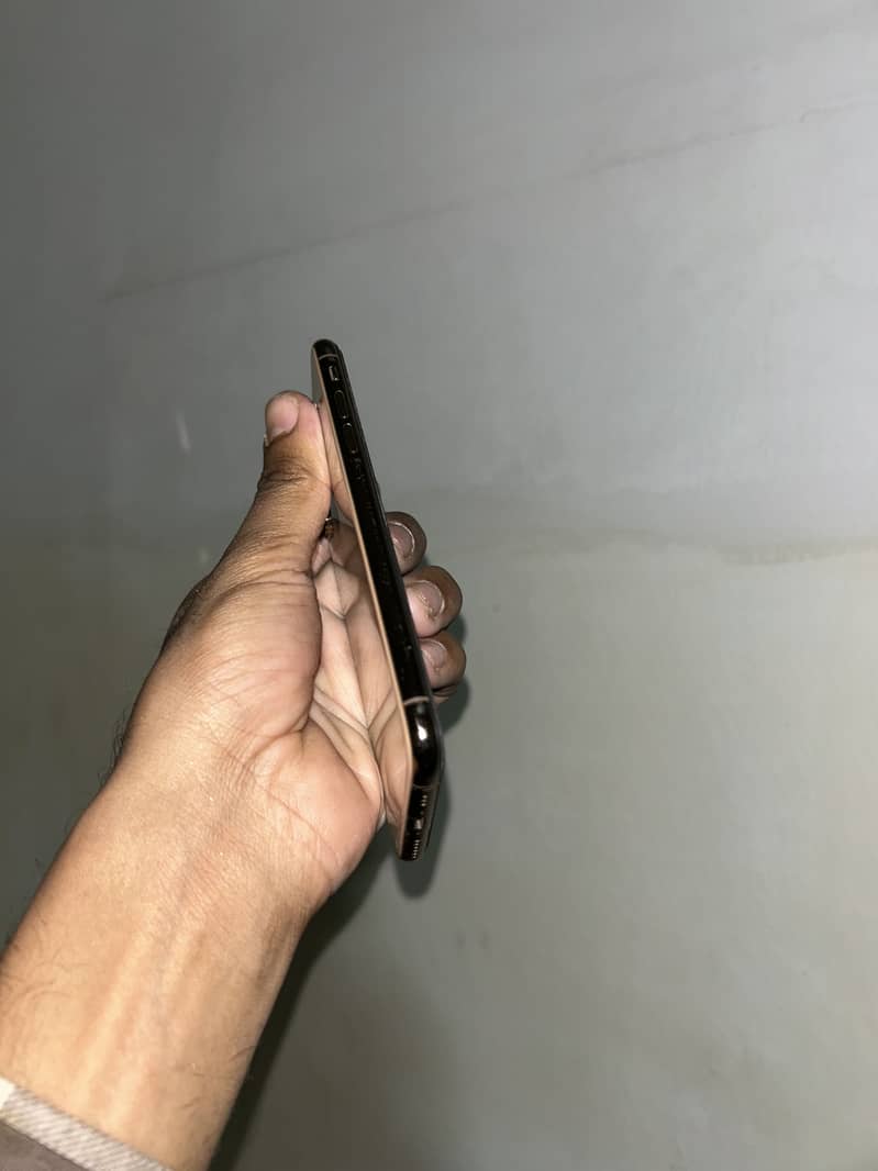 Iphone Xs whatsapp 03124740210

                                                            alt=