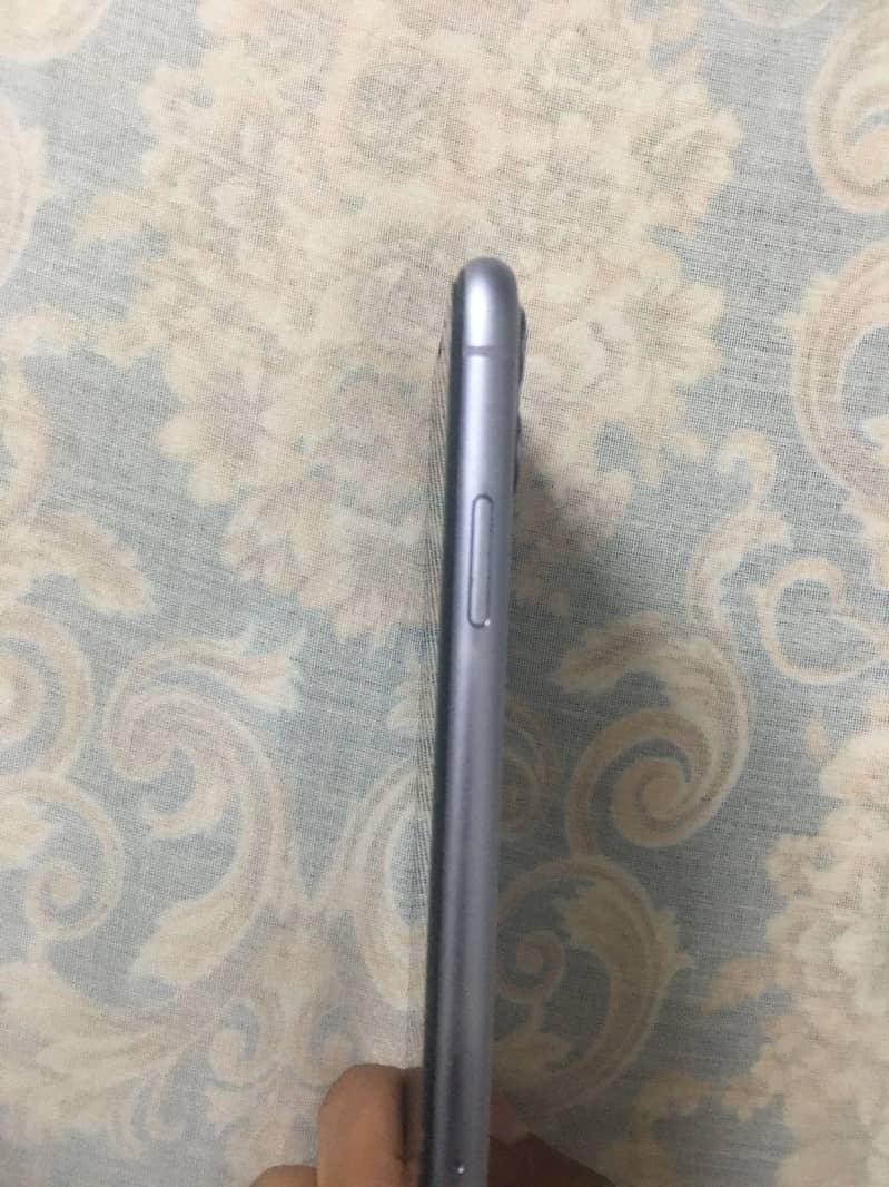 iphone 11

                                                            alt=