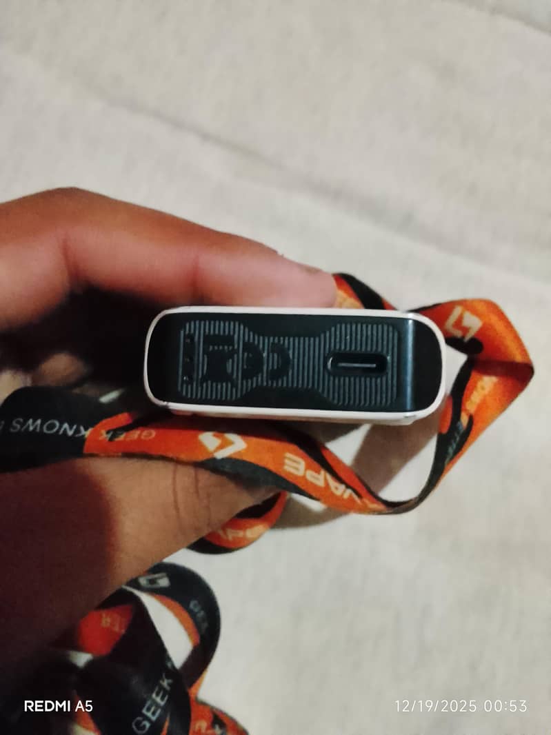 pod kit . . . . . . .

                                                            alt=