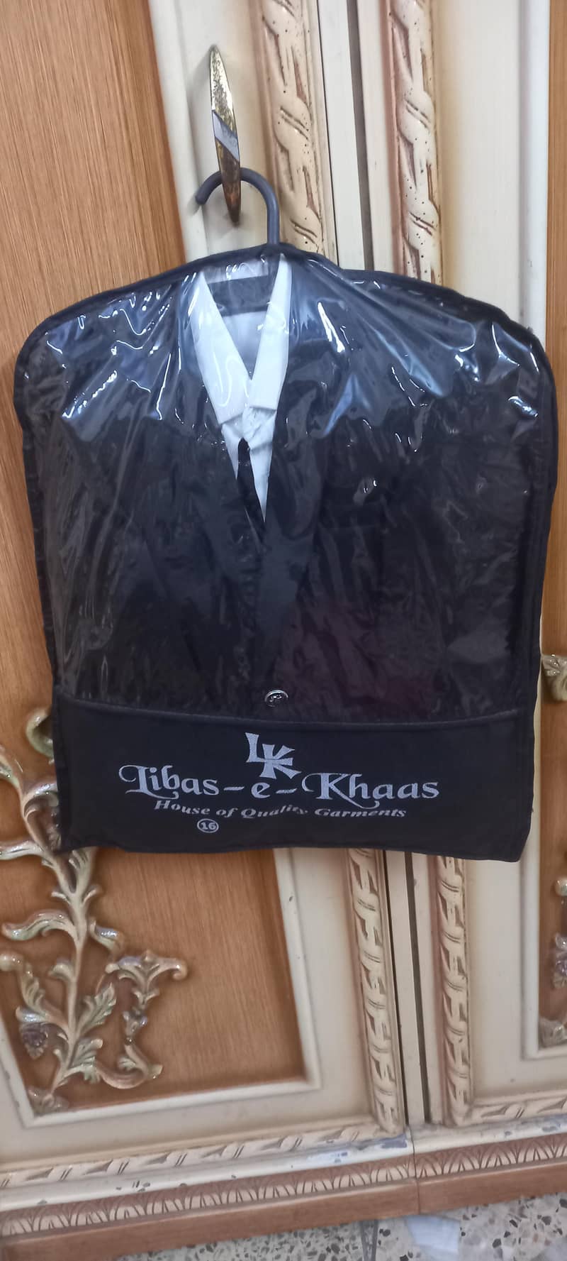 Three Piece Suit

                                                            alt=