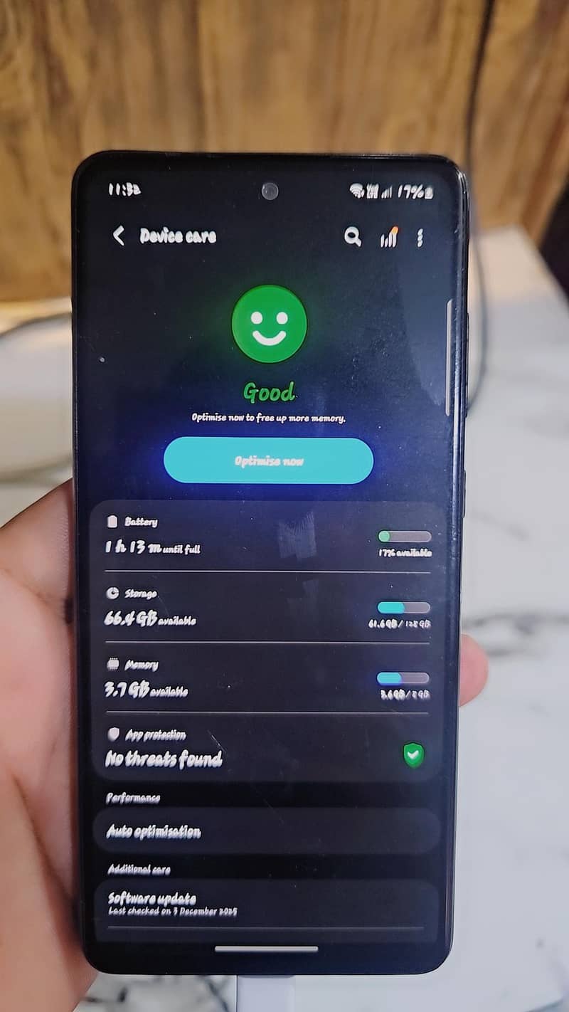 Samsung A72

                                                            alt=