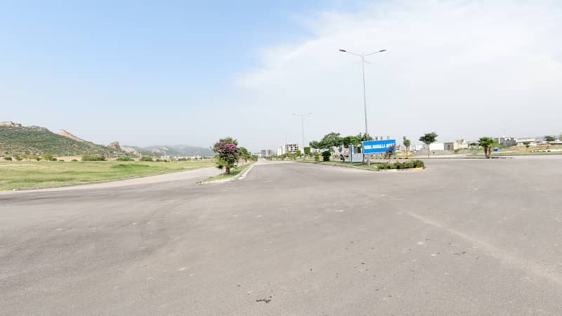 8 Marla ( 30*60 ) Residential Plot in Demand: Rs 65 Lacs

                                                            alt=