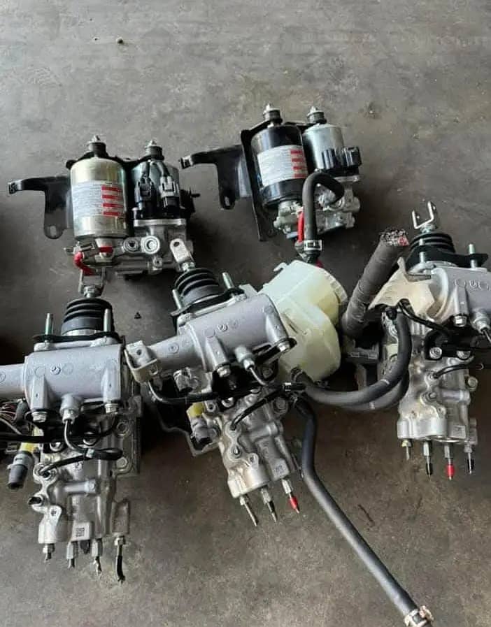 Car Abs unit Aqua / Toyota Prius/axio/fielder/alpha /Abs /Vitz

                                                            alt=