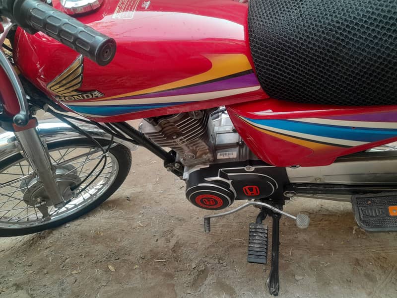 Honda CG 125 [MODEL 2009

                                                            alt=