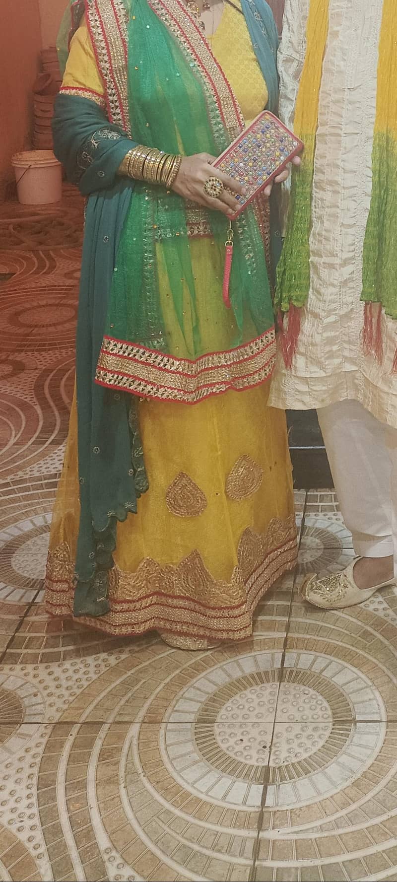 Bridal dress

                                                            alt=