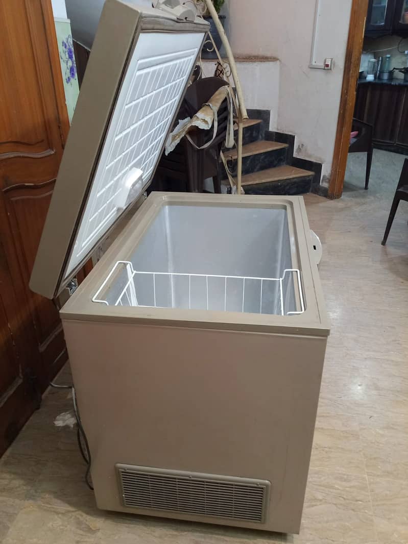 Waves Deep Freezer – WDF-310 (Single Door, 11 CFT / 311 Litres)

                                                            alt=