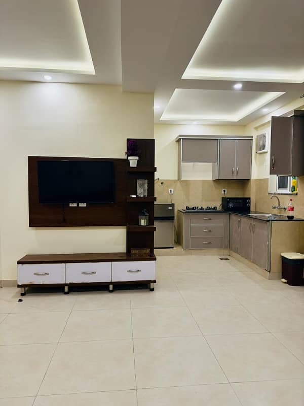 A Beautiful 1 Bed Room Luxury Apartment Rent On Daily Bahria Town Lhr

                                                            alt=