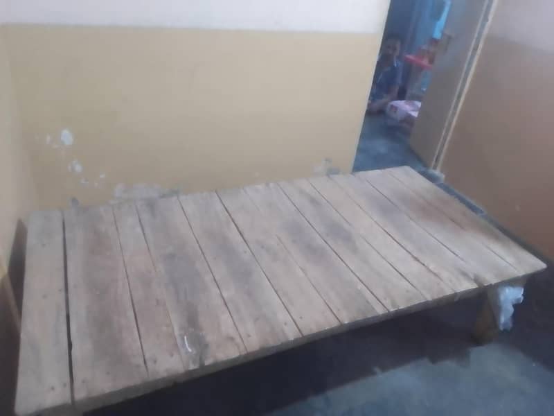 takhat for sale

                                                            alt=