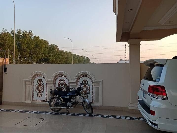 fencing security system/ electric fence instaltion/ security wire

                                                            alt=