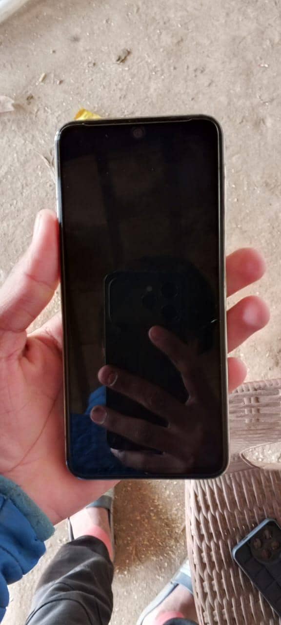 Tecno spark 30 pro Ram8 Storage 128

                                                            alt=