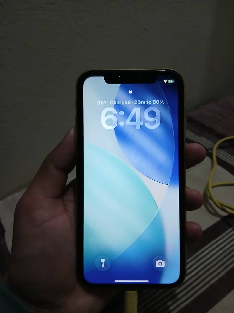 I phone 11 JV sim locked 256 GB

                                                            alt=