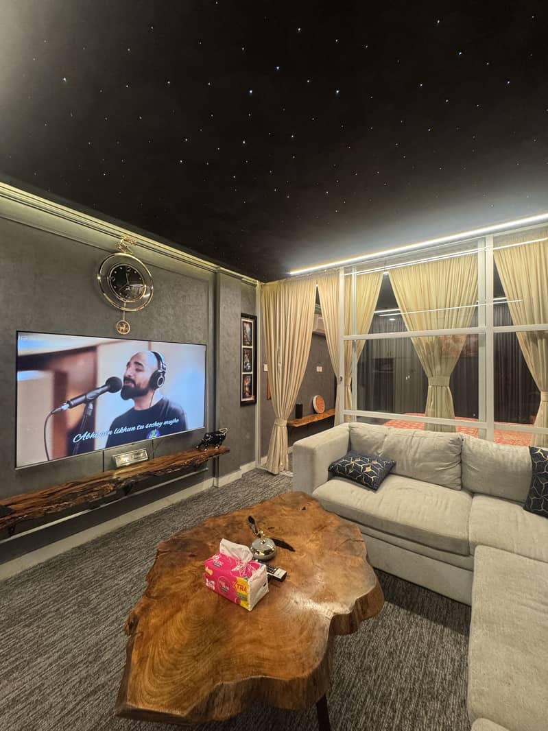 1 Bed Apartment Star Light Luxury Fully Furnished For Rent

                                                            alt=