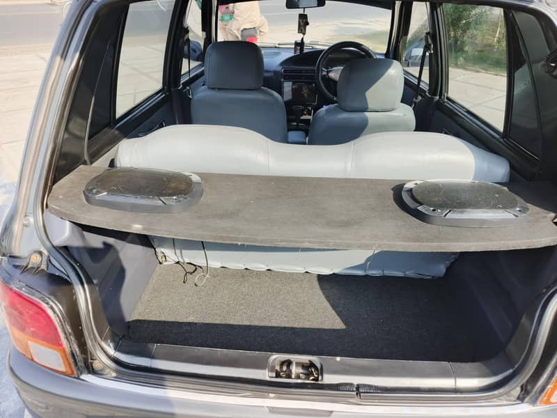 Ladies driven Automatic cuore (power steering/power windows)

                                                            alt=