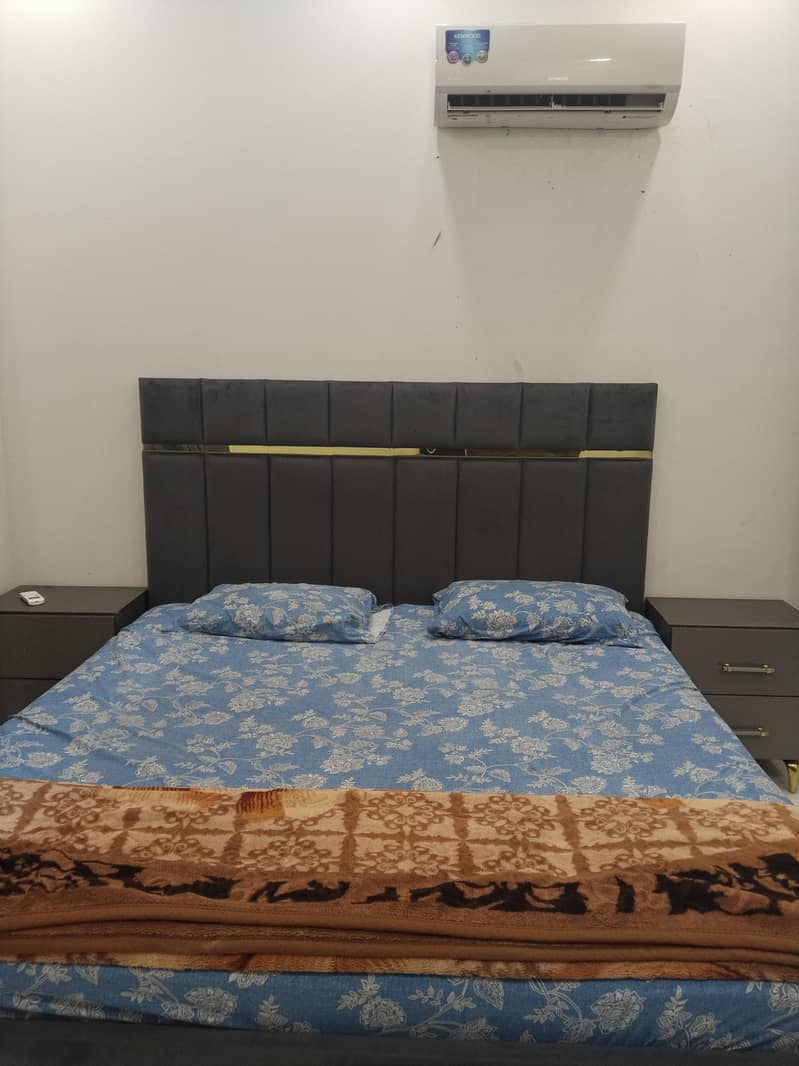 per day villa for your vacation and guest

                                                            alt=