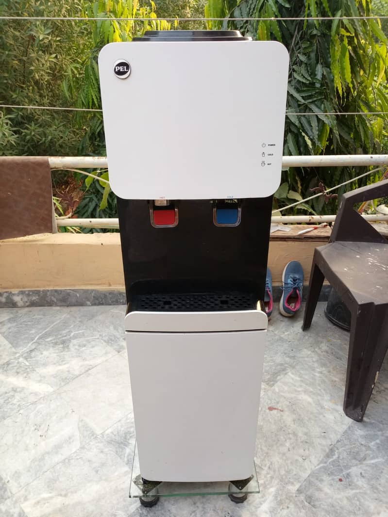PEL Water Dispenser | New Condition

                                                            alt=