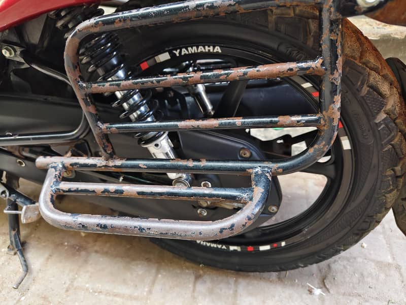 Yamaha

                                                            alt=