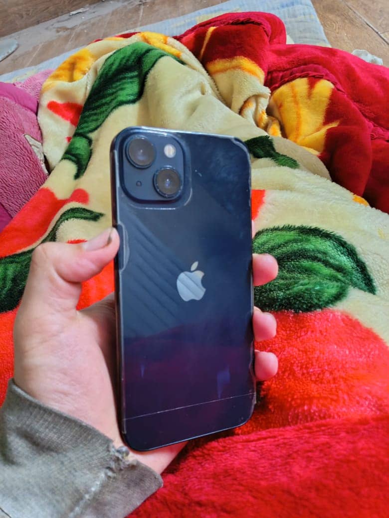 Apple iPhone 13 jv 10/10 condition with 90 battery health

                                                            alt=