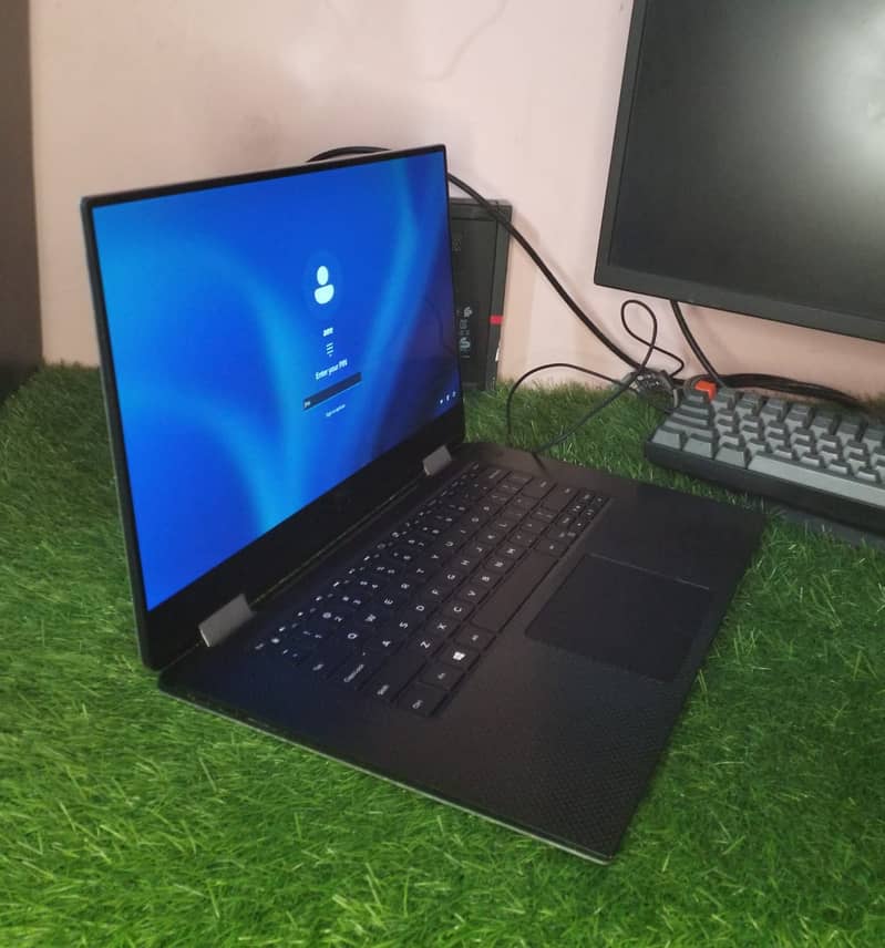 Dell XPS 15 9575 2-in-1 i7 8th generation Touchscreen 4K Ultra HD

                                                            alt=