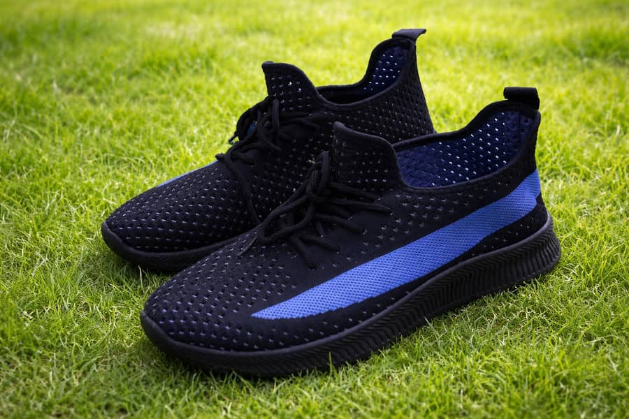 Black & Blue Breathable Sports Sneakers – Lightweight Comfort

                                                            alt=