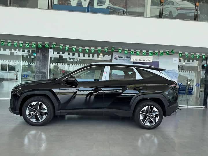 Hyundai Tucson AWD Signature EMI 2025

                                                            alt=