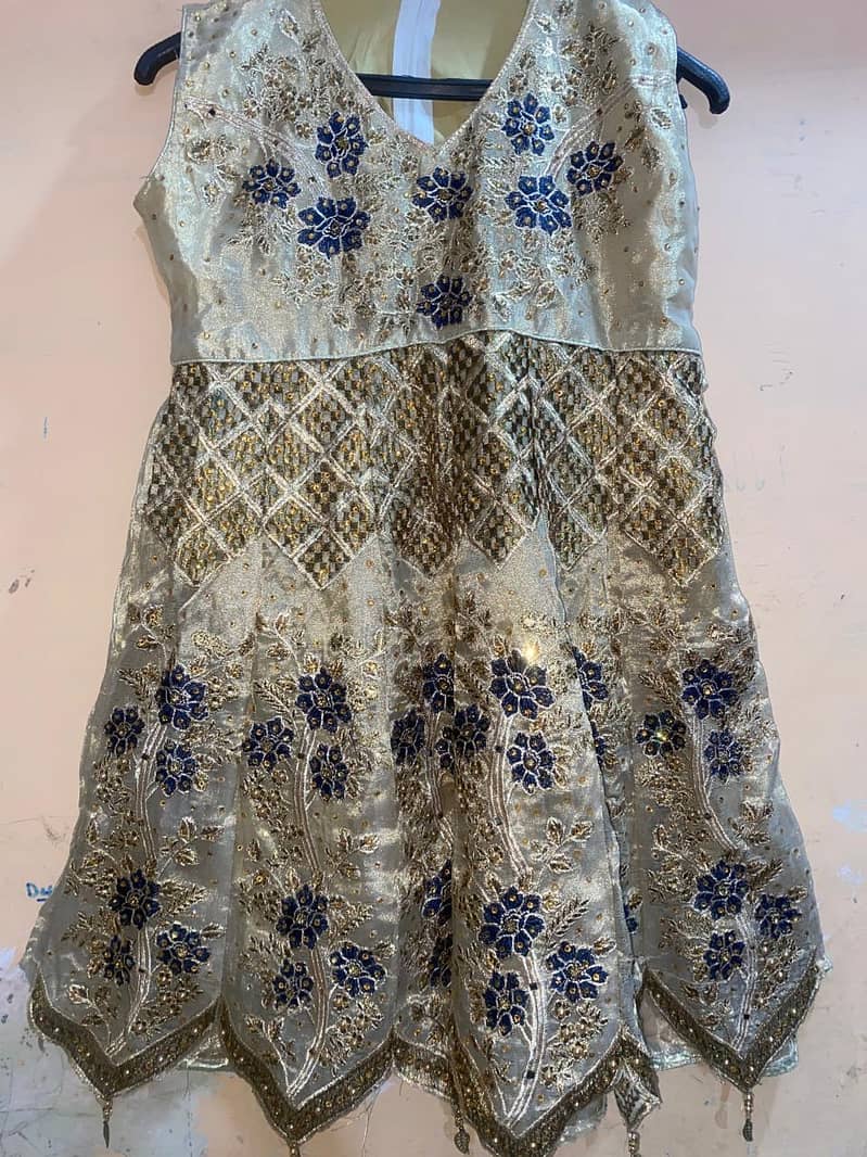 Wedding dress for girls

                                                            alt=