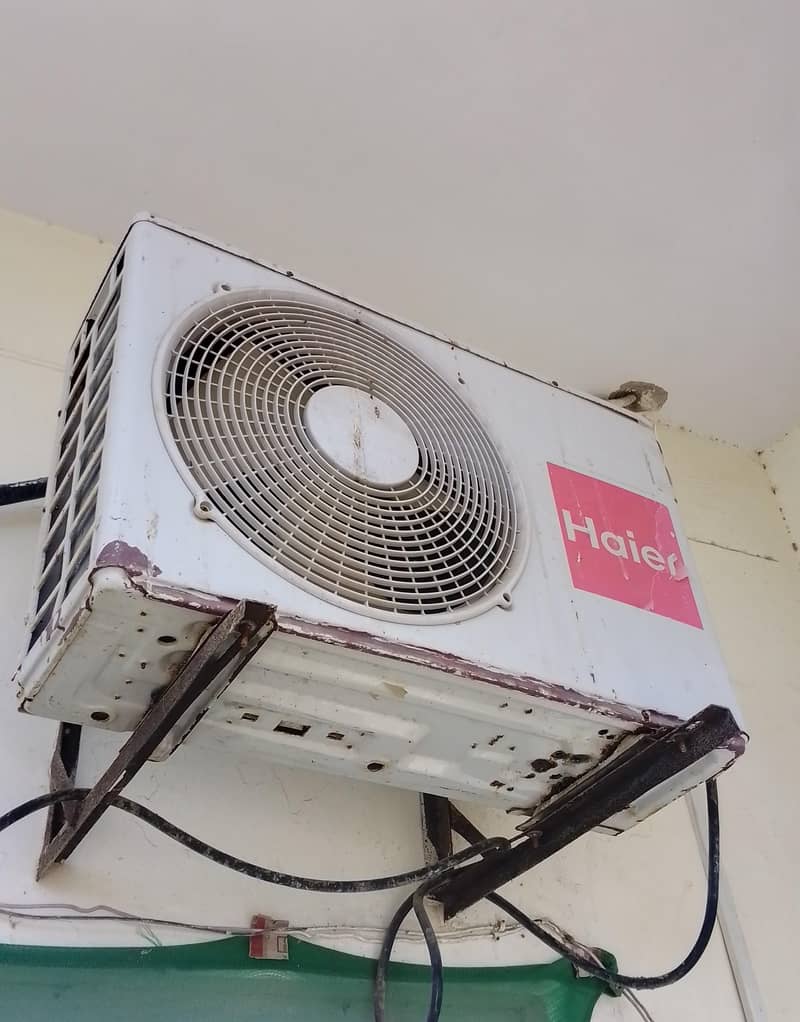 Air conditioner

                                                            alt=