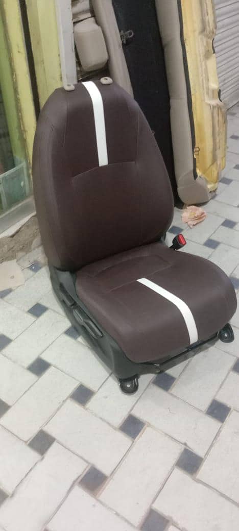 Car seat cover / car poshish / seat cover made

                                                            alt=