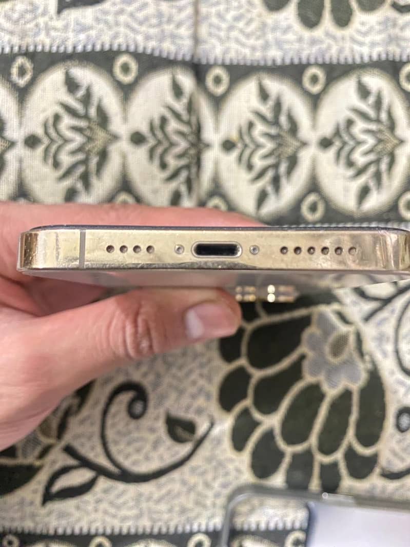 iphone 12 pro max non pta

                                                            alt=