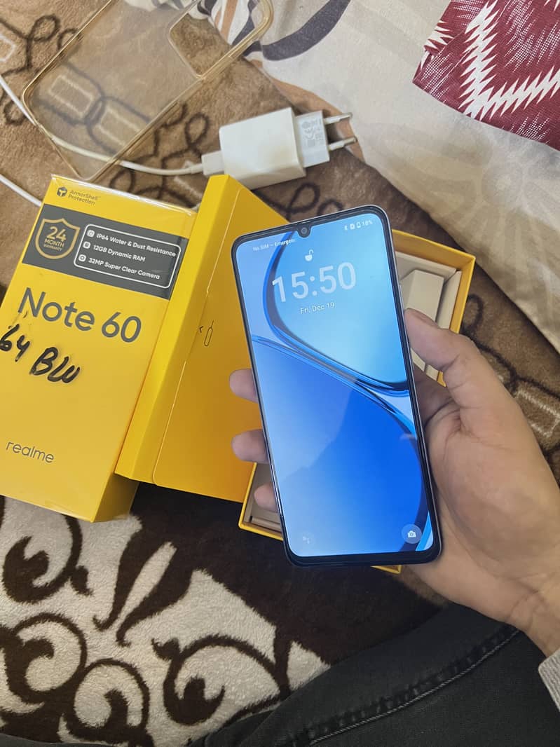 Realme Note 60 4/64GB Mint condition with All accessories

                                                            alt=