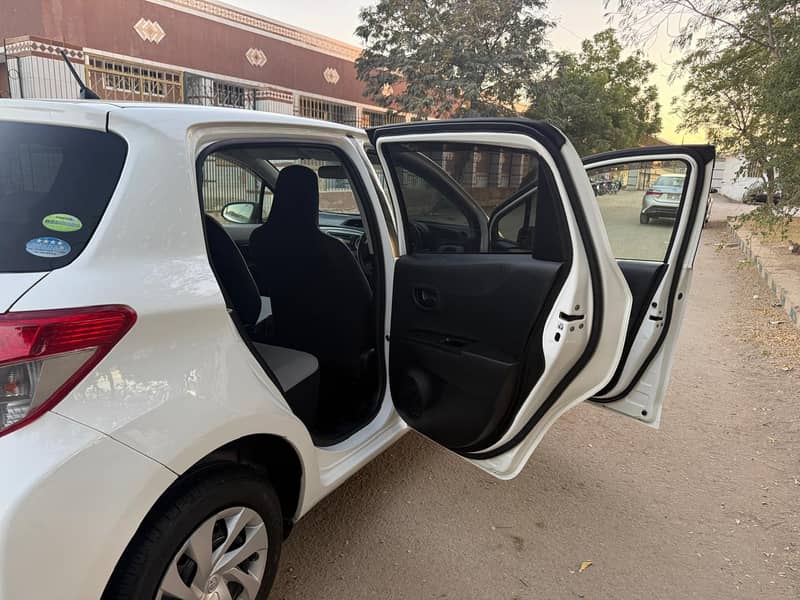 TOYOTA VITZ  F 1.0 MODEL 2013 | REG 2016

                                                            alt=