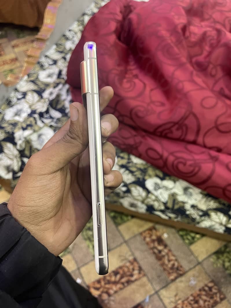 Google Pixel 8 Pro

                                                            alt=