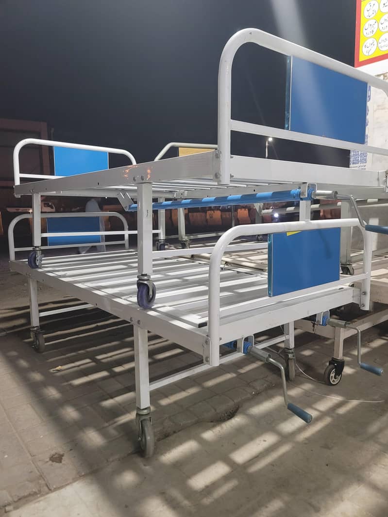 HOSPITAL PATIENT BED ECONOMICAL - ALSEHAT

                                                            alt=