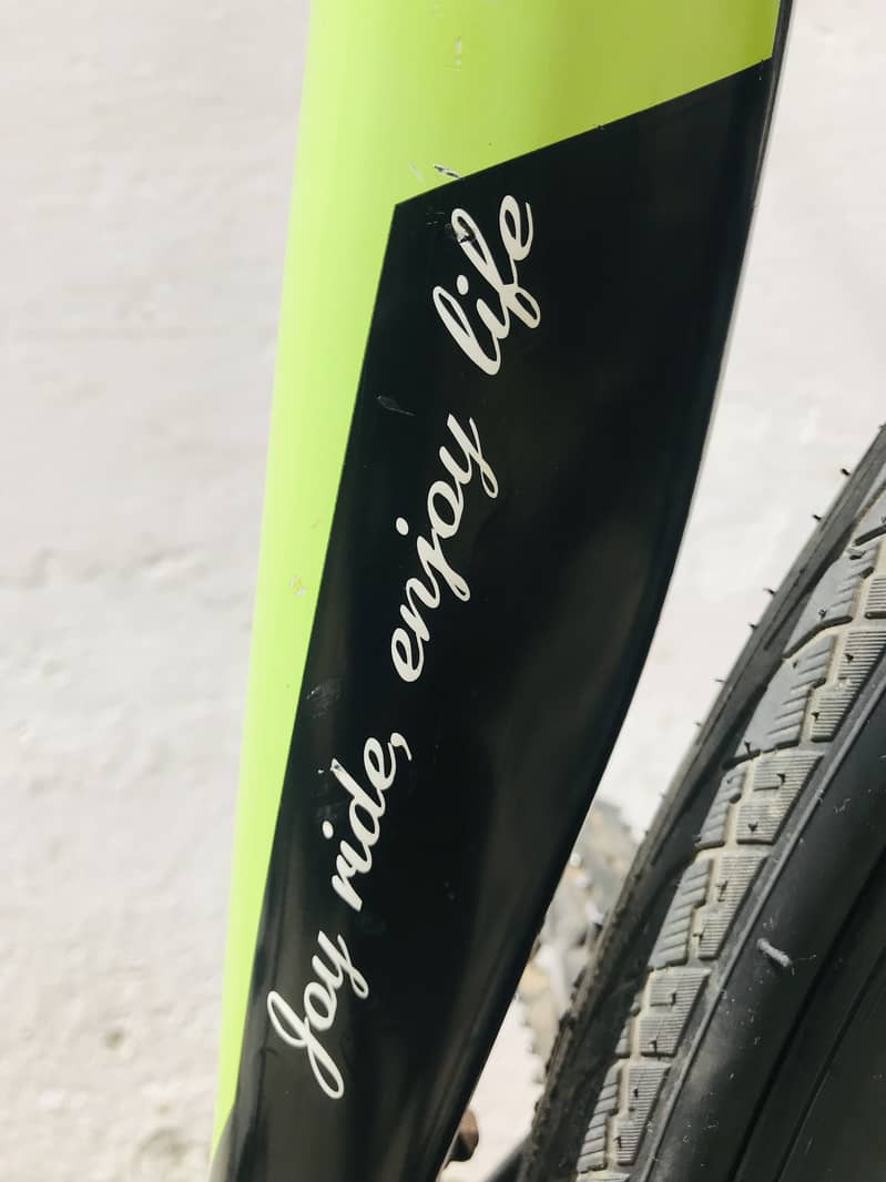 JC 730

                                                            alt=