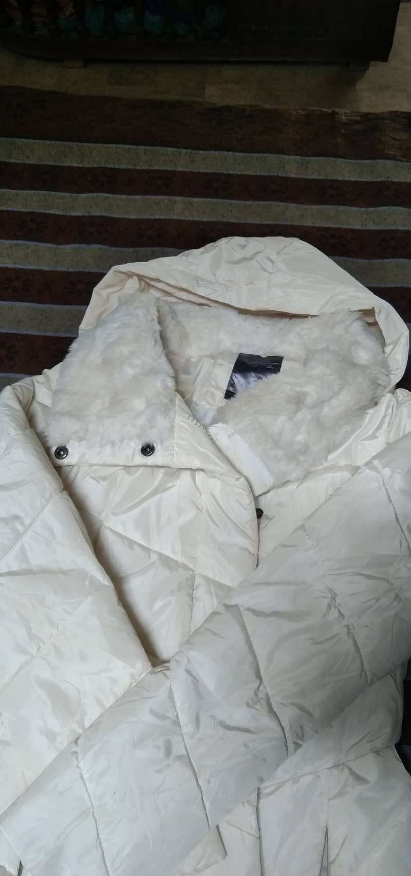 winter girls jacket  with feathers color and attach cap  .

                                                            alt=