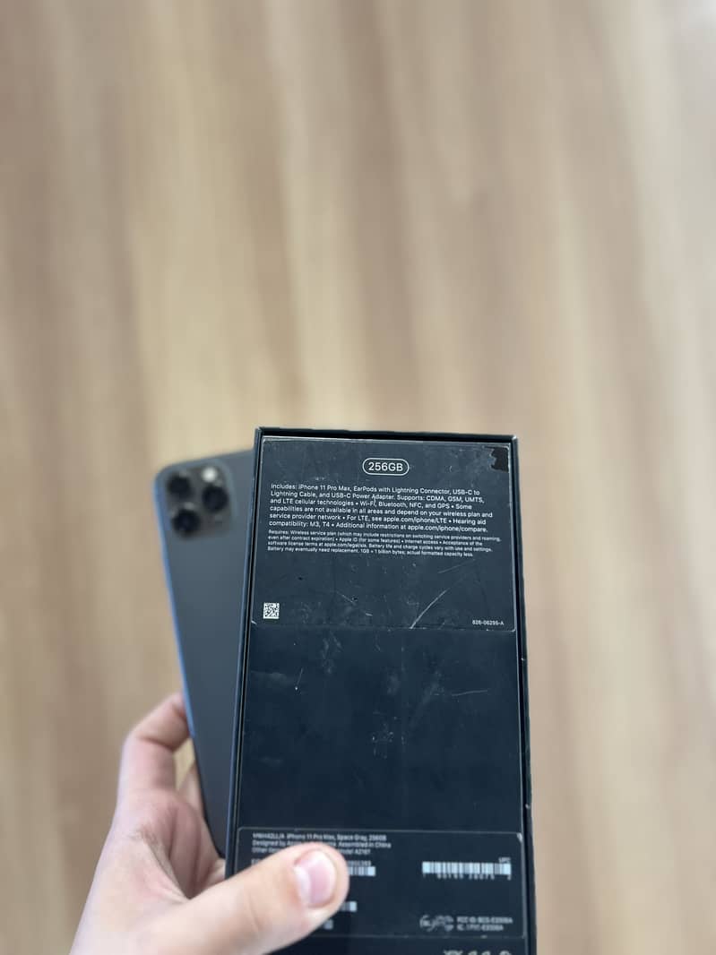 11 pro Max Pta approved 256GB

                                                            alt=