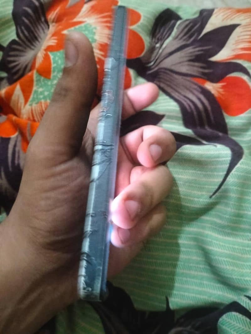 Redmi Not 13 Condition 10/10  in display fingerprint

                                                            alt=