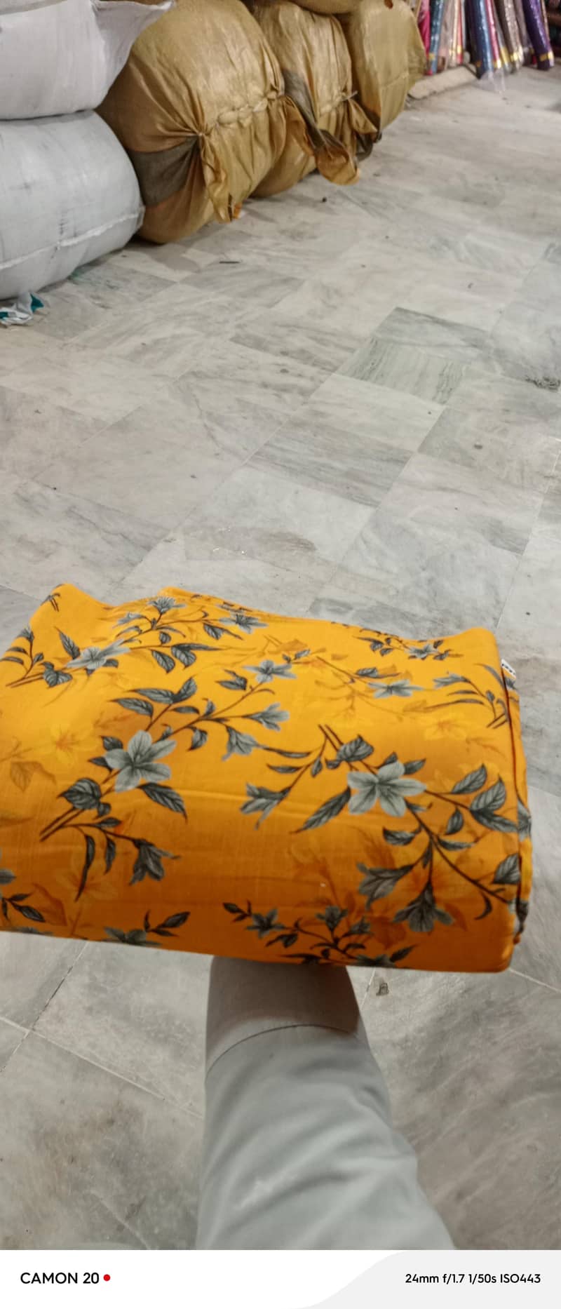 nisht

                                                            alt=