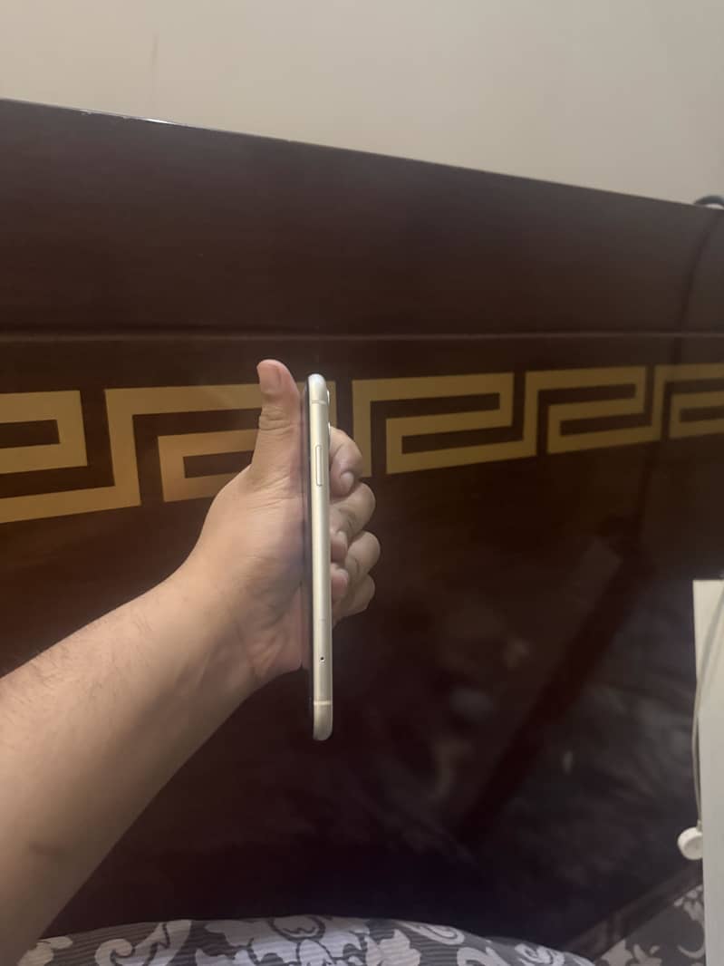 Iphone 11 128gb pta physical dual

                                                            alt=