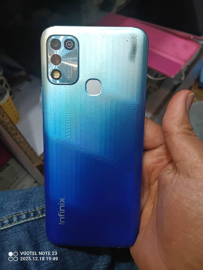 hot 11 play 4gb 64gb

                                                            alt=