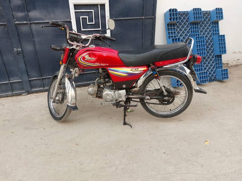 Urgent For Sale Honda 70cc

                                                            alt=