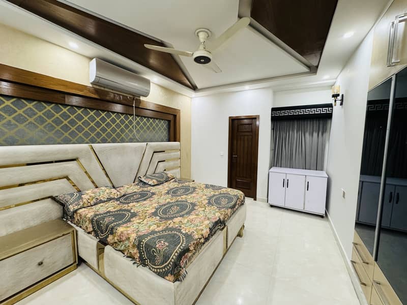 10 Marla House In Central Sabzazar Scheme For Sale

                                                            alt=