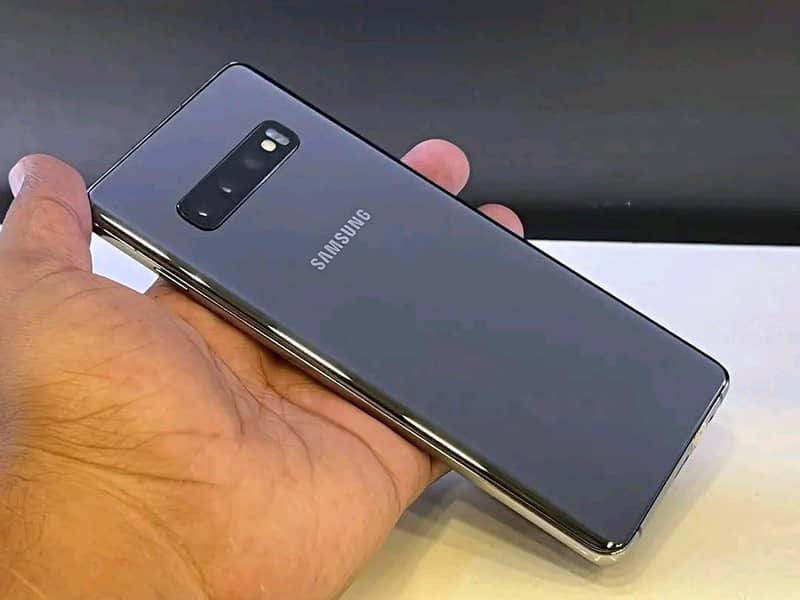 Samsung Galaxy S10 plus 12 256GB full box WhatsApp No 03275745285

                                                            alt=