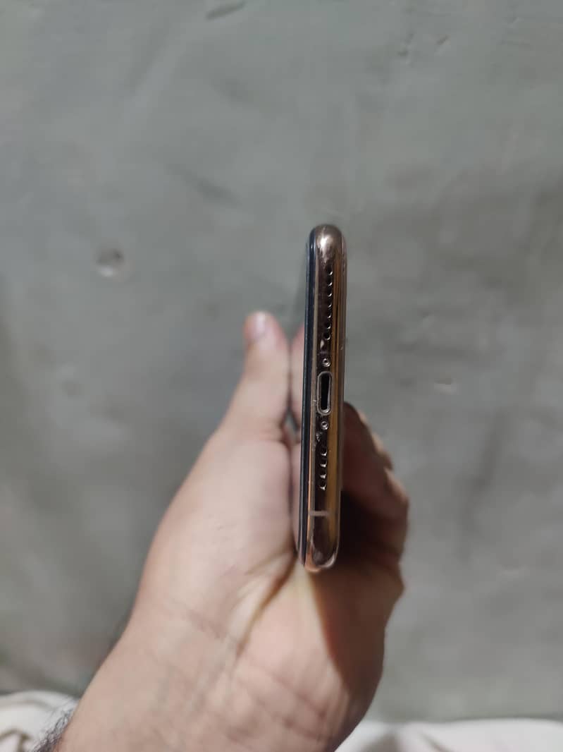 xs max golden non pta 256 gb

                                                            alt=
