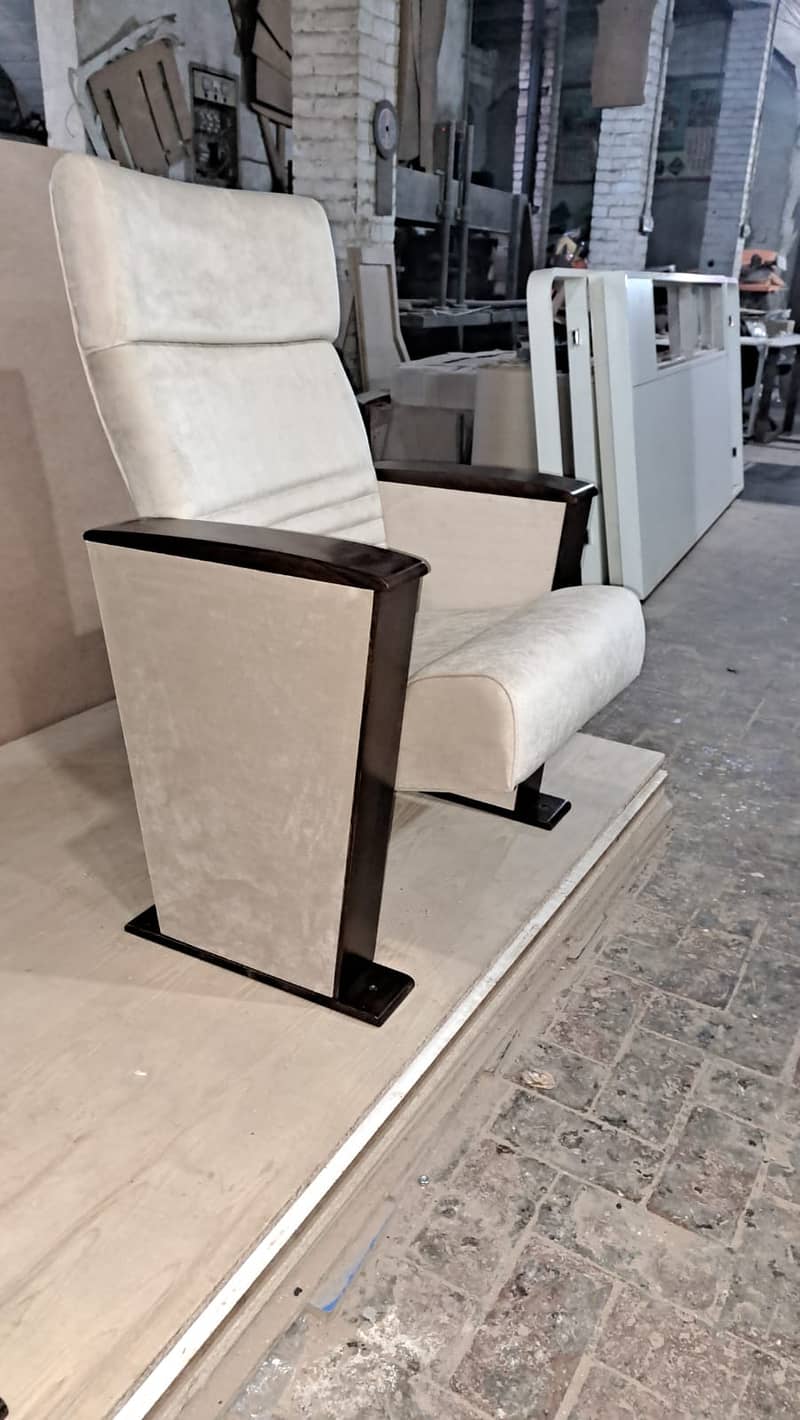 Auditorium Chairs | Theater Chairs | Cinema Chairs | Stadium Chairs

                                                            alt=