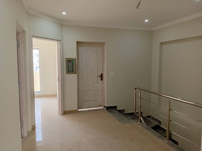 5 Marla House For Sale in Bahria Orchard Phase 2.

                                                            alt=